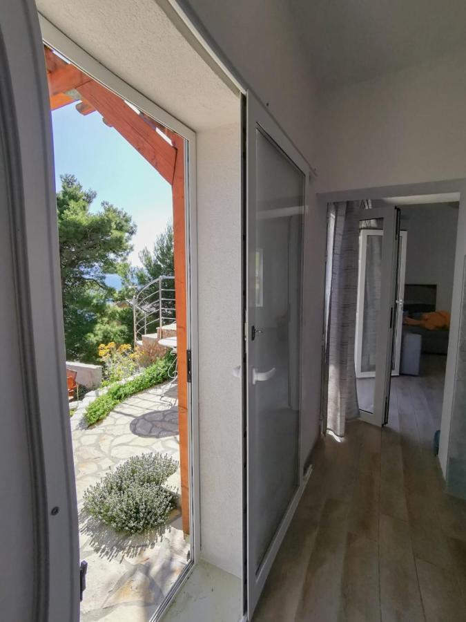 Apartments By The Sea Mimice, Omis - 14230 Экстерьер фото